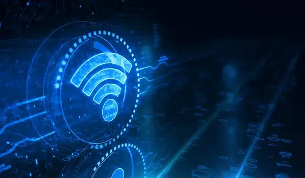 Δημόσια Wi-Fi: Οι κίνδυνοι και πώς να παραμένετε ασφαλείς εν κινήσει - Instaboost.gr